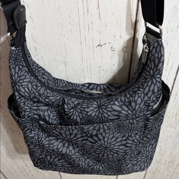 Baggallini Chic Black and Gray Floral Shoulder Bag - Picture 12 of 16